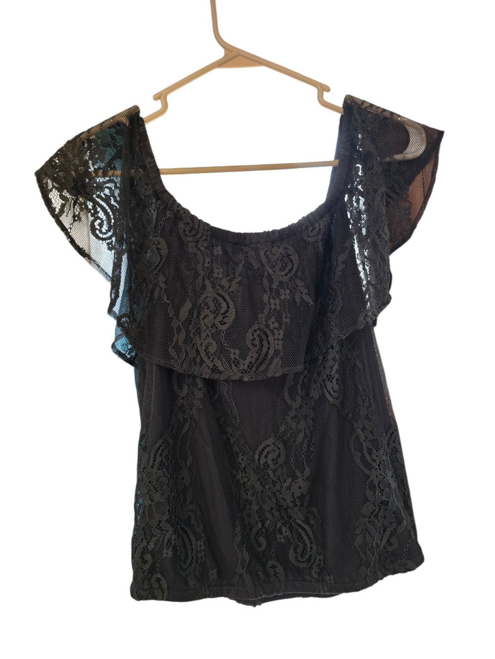 Express Black Off-Shoulder Lace Ruffle Top - Picture 4 of 6